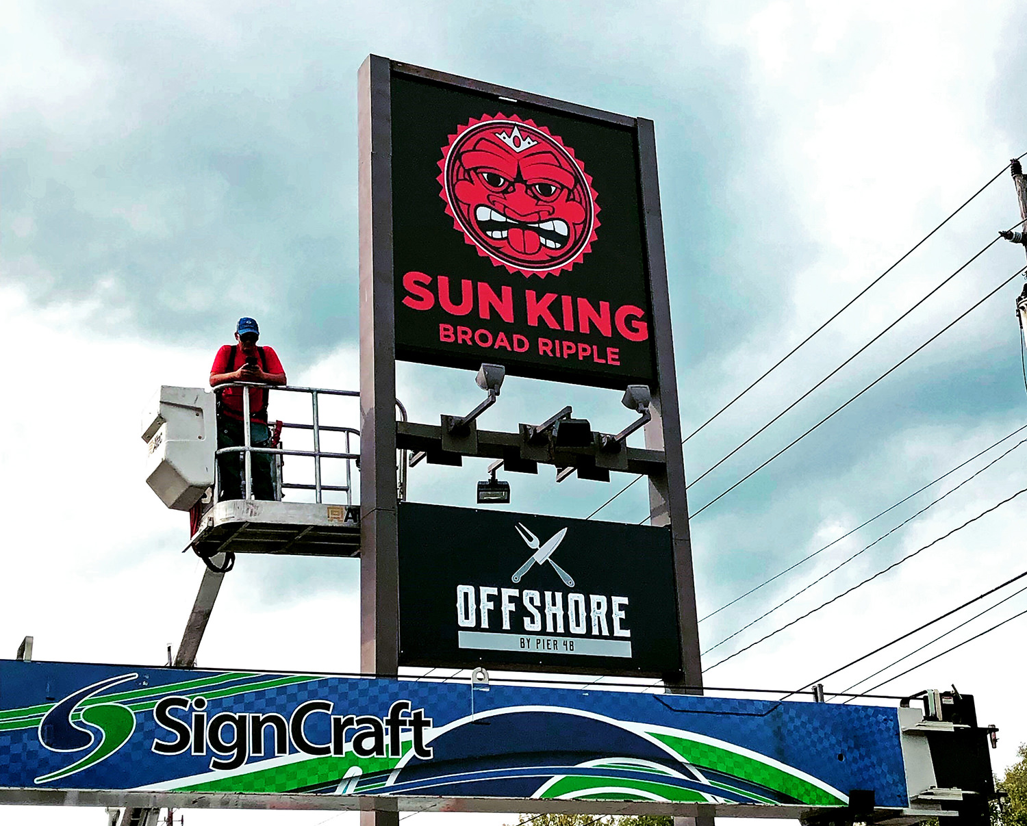 SignCraft Sun King Pylon Sign